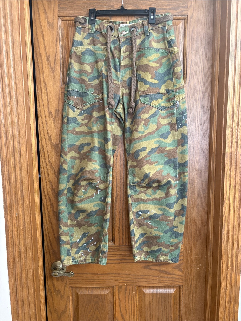 We The Free Moxie Jeans Camo Barrel Leg Size 25 Bohemian Baggy